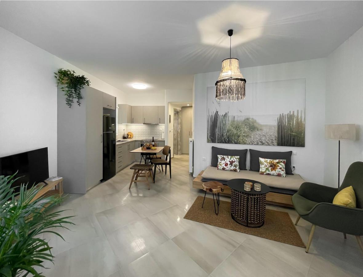 Just Live Apartment Triovasalos Ngoại thất bức ảnh